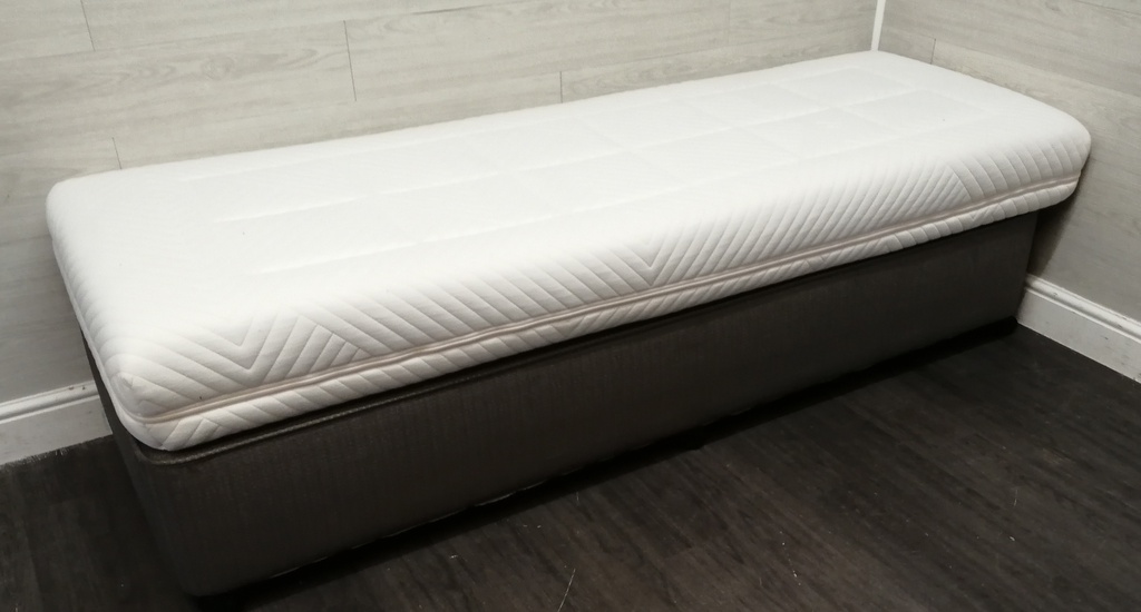 2ft 6" small single divan base and mattress set
