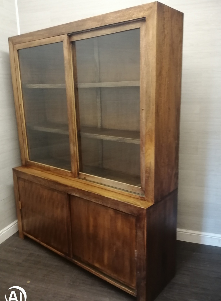 Sliding door glazed display unit