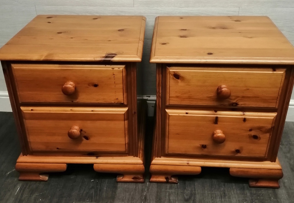 Pair of quality pine bedsides chests