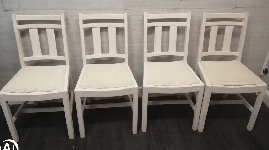 Shabby Chic Off White Table &amp; Four Chairs