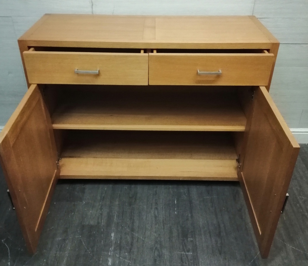 LOVELY OAK SIDEBOARD