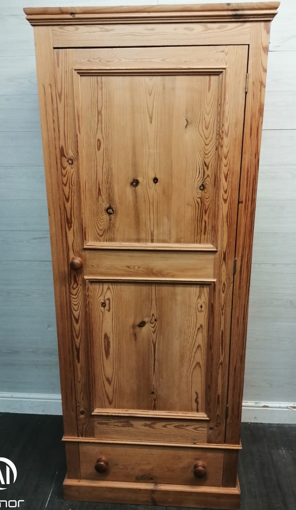 SINGLE DOOR SOLID PINE WARDROBE WITH DRAWER