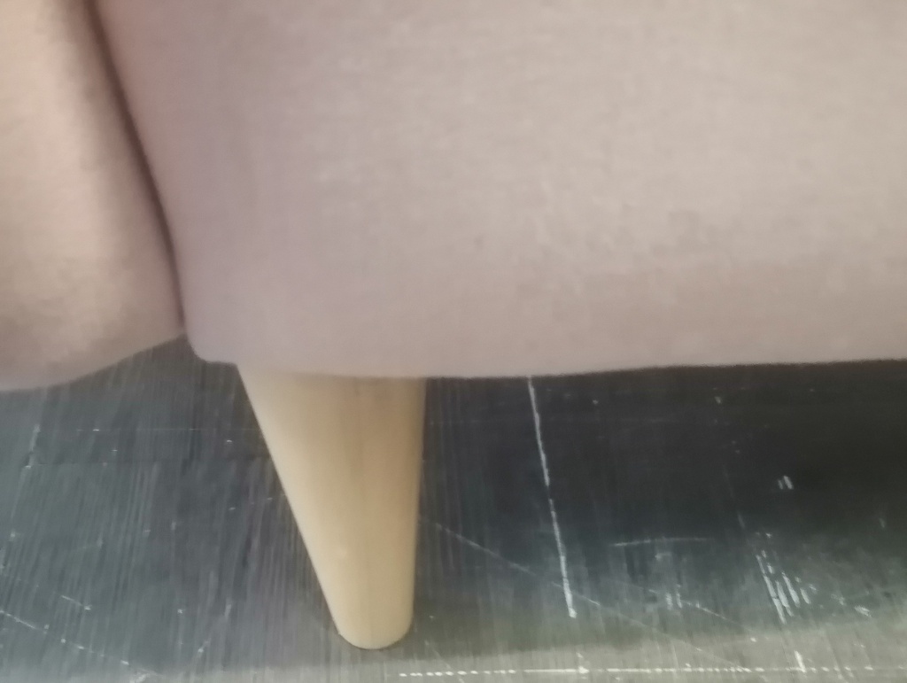 Lovely Pink Style Tub Chair