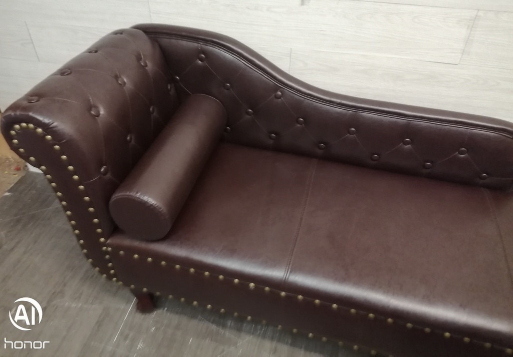Lovely Faux Leather  Chaise-Longue