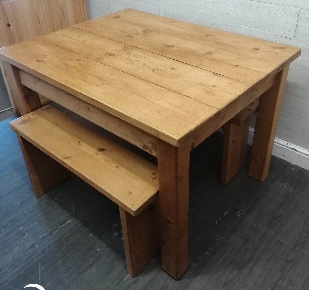 Lovely Rustic Pine Dining Table &amp; Two Benches