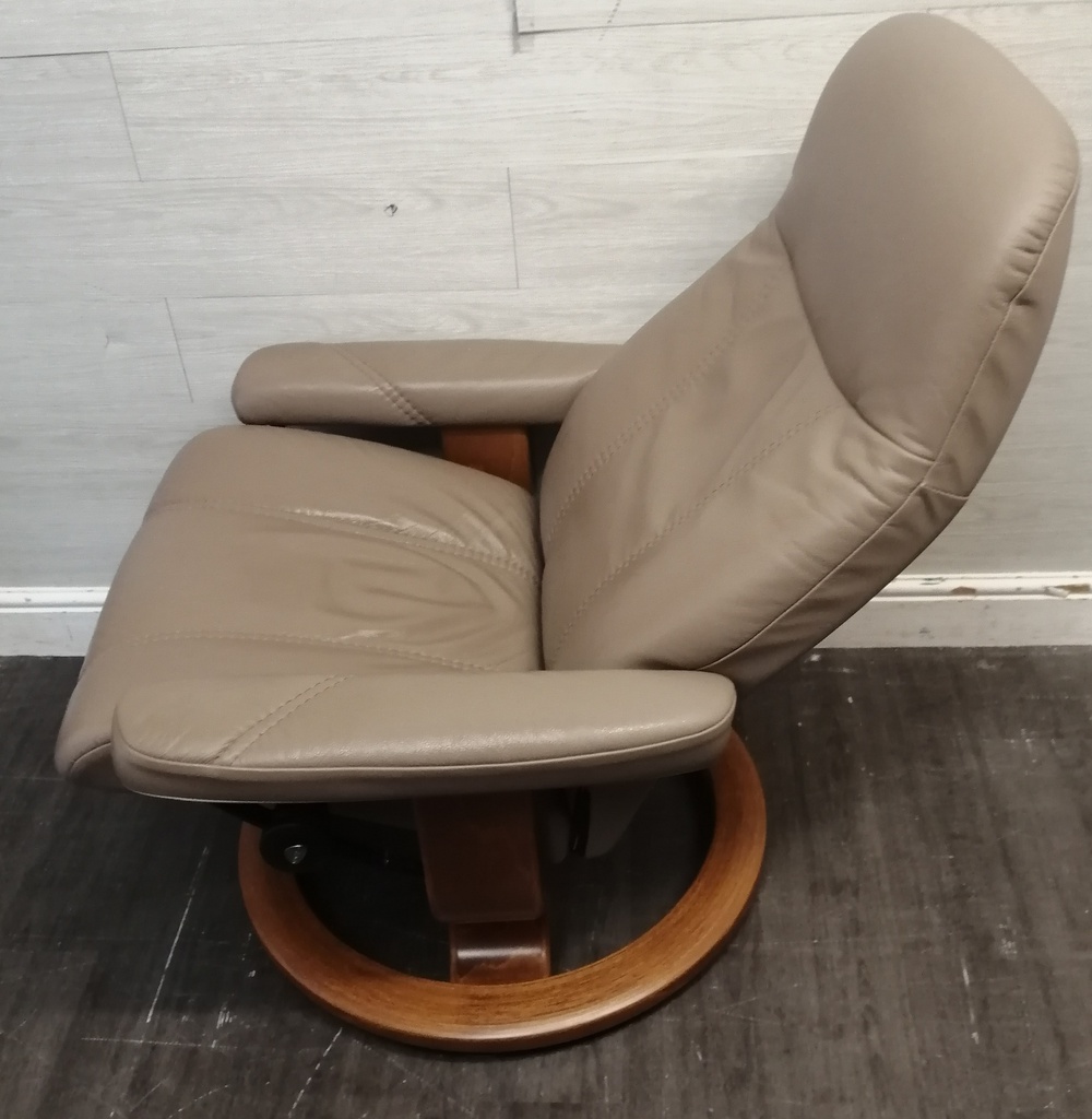 STRESSLESS Leather Recliner Chair with Footstool