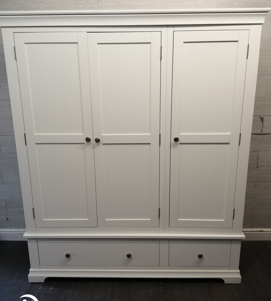 QUALITY LARGE TRIPLE  WHITE  WARDROBE