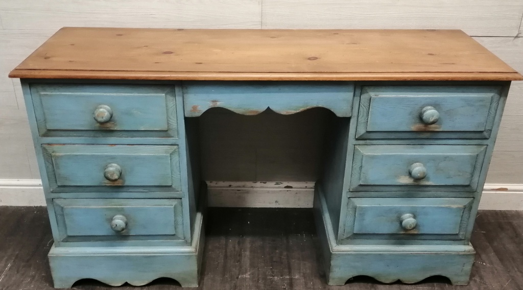 Solid Pine Painted Seven  Drawer Dressing Table / Desk