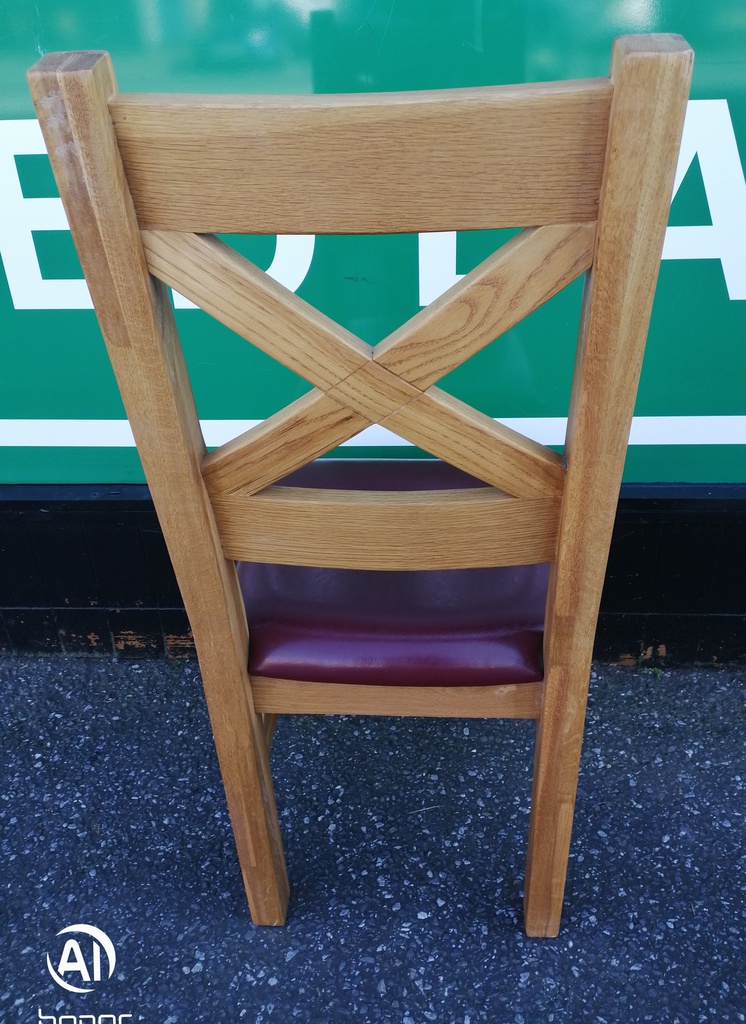 QUALITY SET OF FOUR OAK AND LEATHER CHAIRS