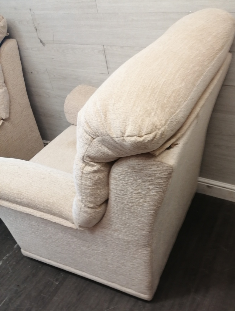 LOVELY CREAM G PLAN THREE PEICE SUITE