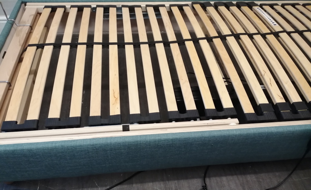 EXCELLENT 3FT ADJUST-A-BED ELECTRIC BED