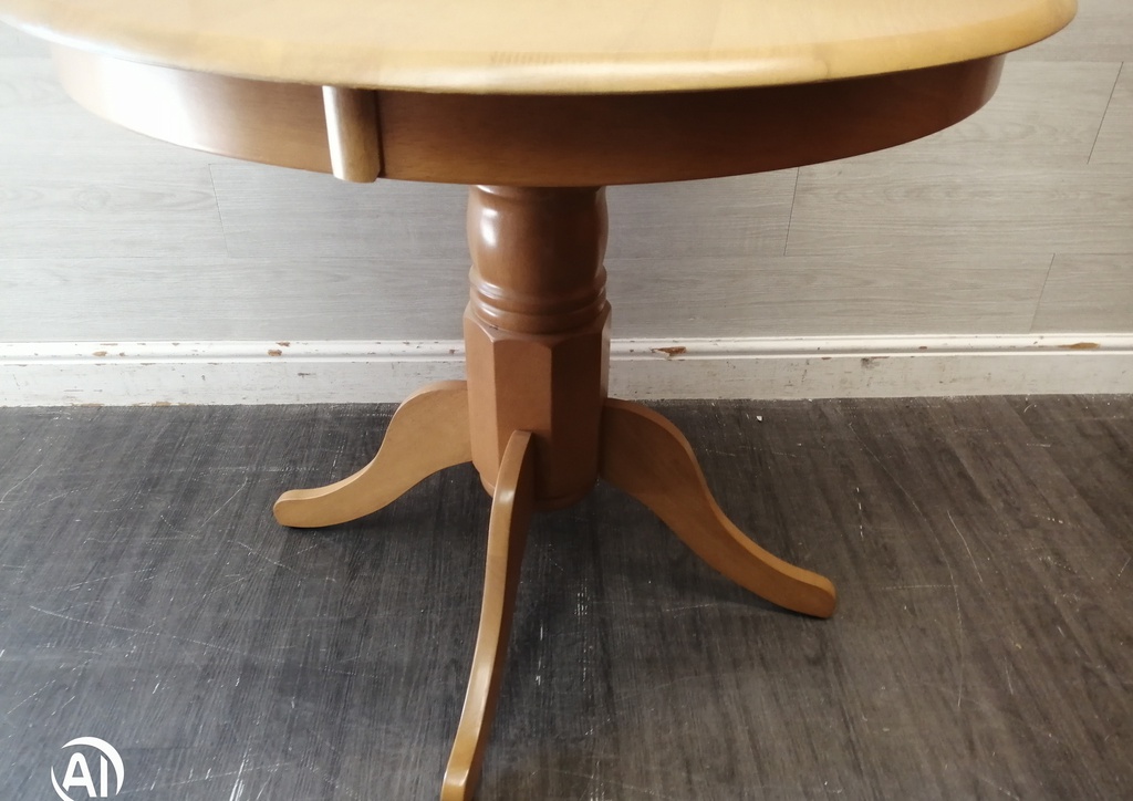ROUND RUBBER WOOD DINING TABLE