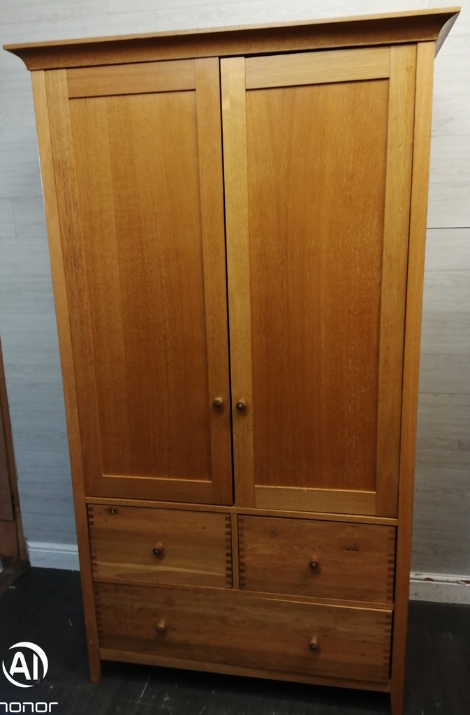 Oak style double wardrobe with drawers