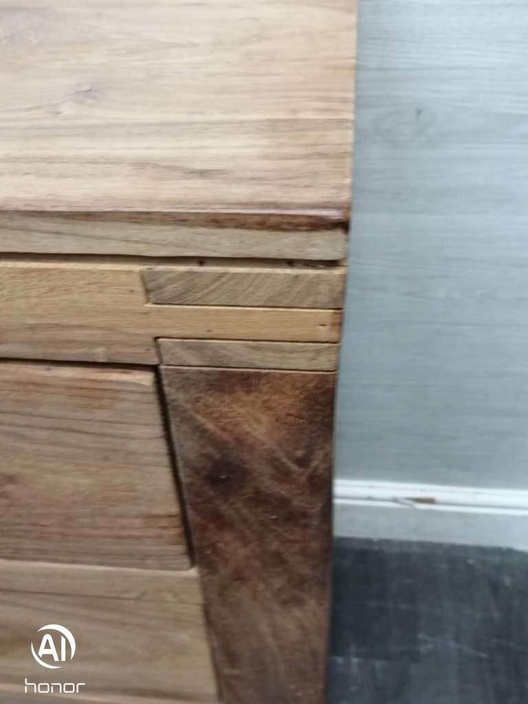 LOVELY RUSTIC WOOD SIDEBOARD / CHEST