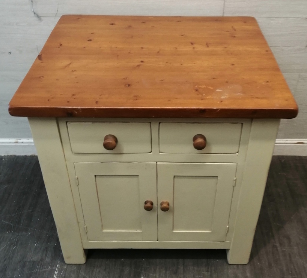 Quality Solid  Pine Chunky Kitchen Island