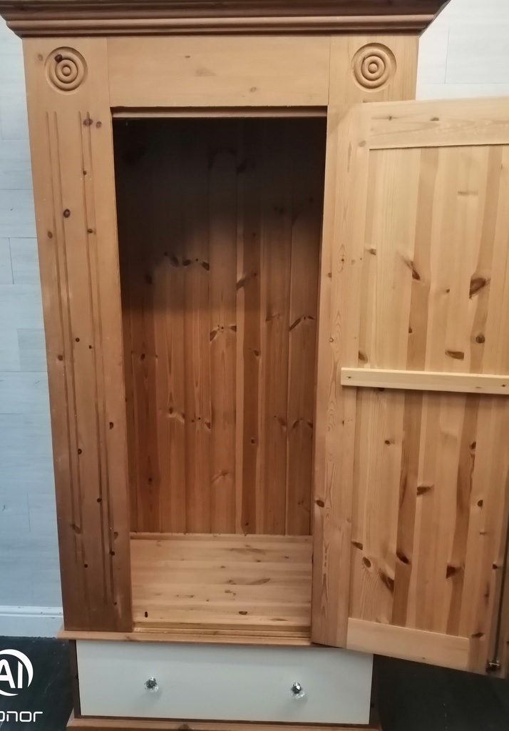 SINGLE DOOR SOLID PINE WARDROBE WITH DRAWER