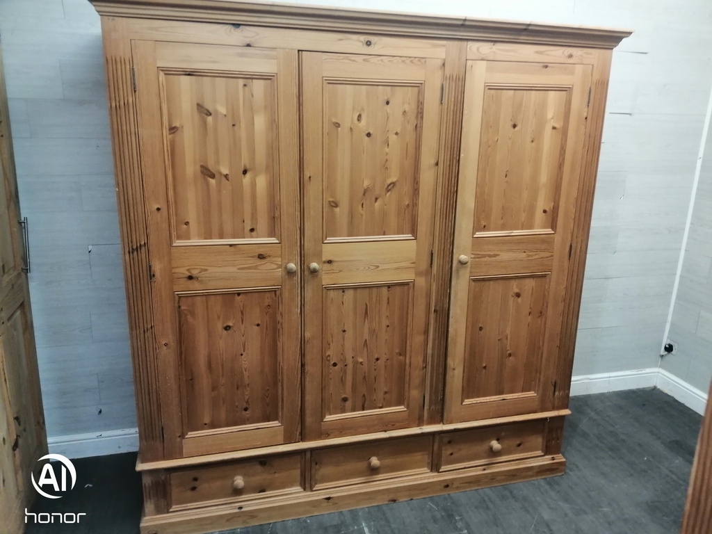 Quality large triple size solid pine wardrobe with drawers