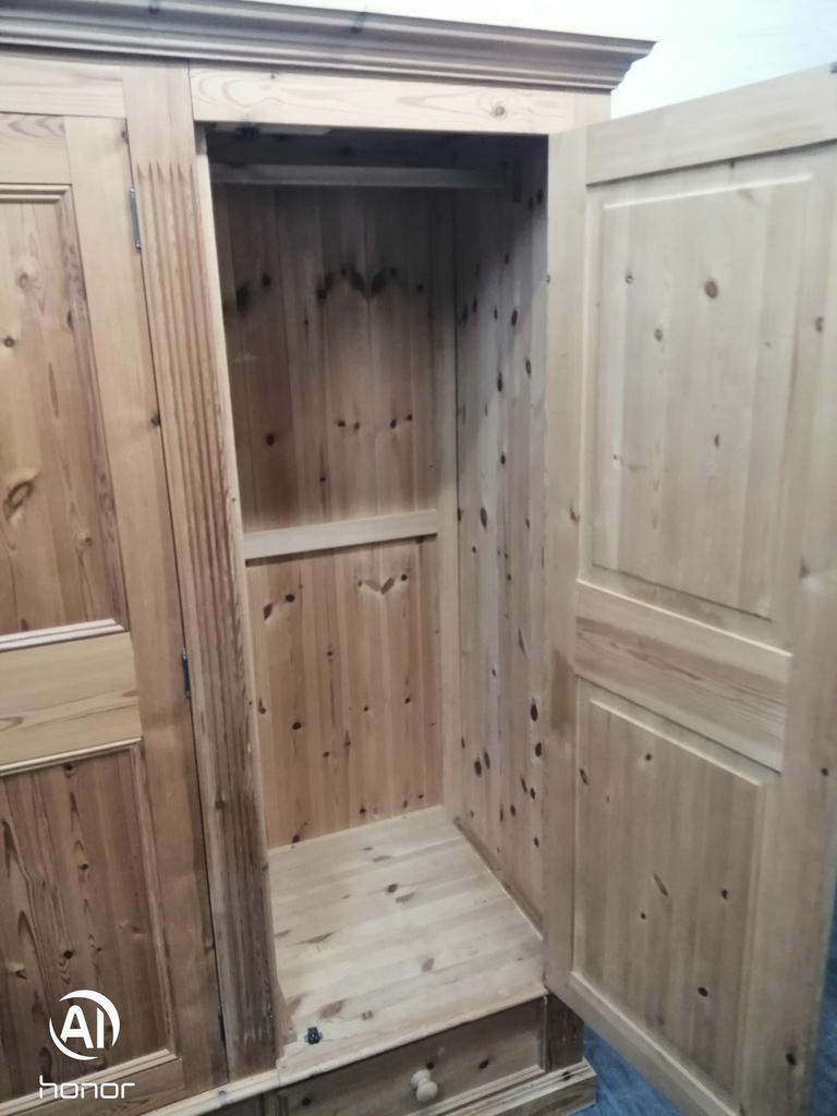 Quality large triple size solid pine wardrobe with drawers