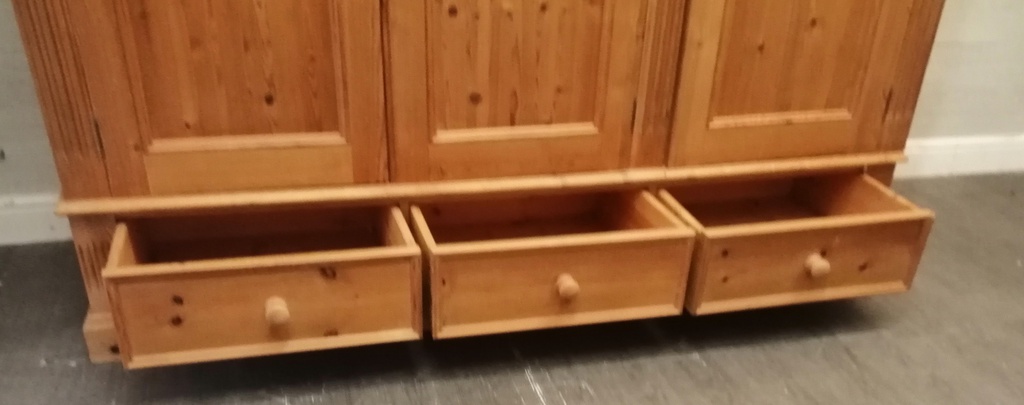 Quality large triple size solid pine wardrobe with drawers