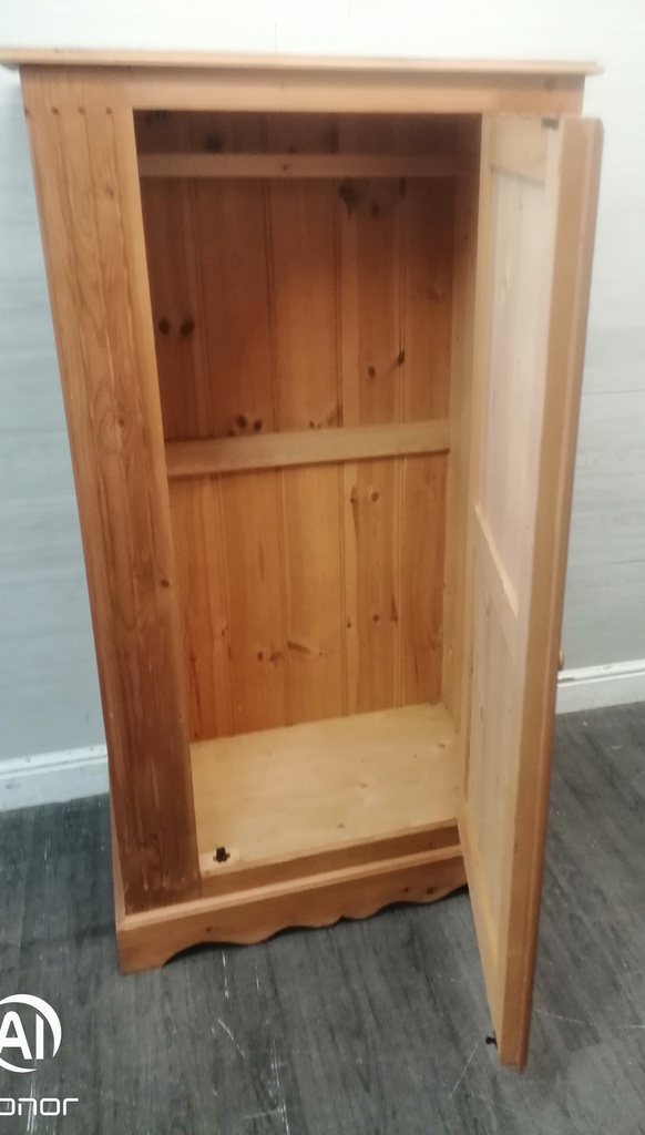 SINGLE DOOR SOLID PINE LOW WARDROBE
