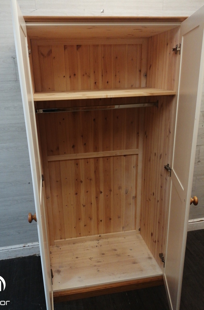 QUALITY SHAKER STYLE CREAM WARDROBE
