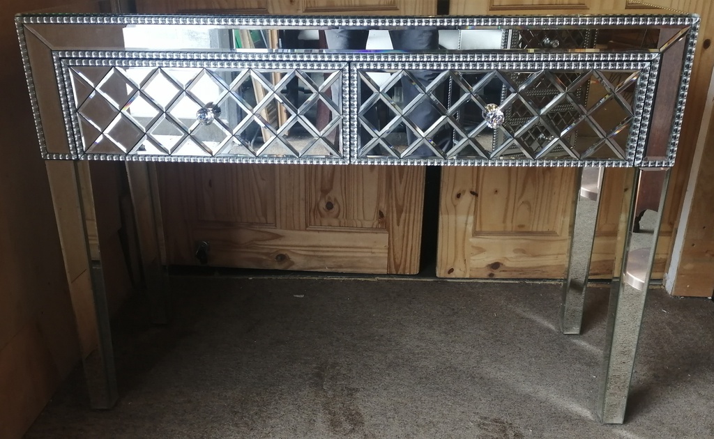 lovely Mirrored Dressing Table / Desk / Console Table