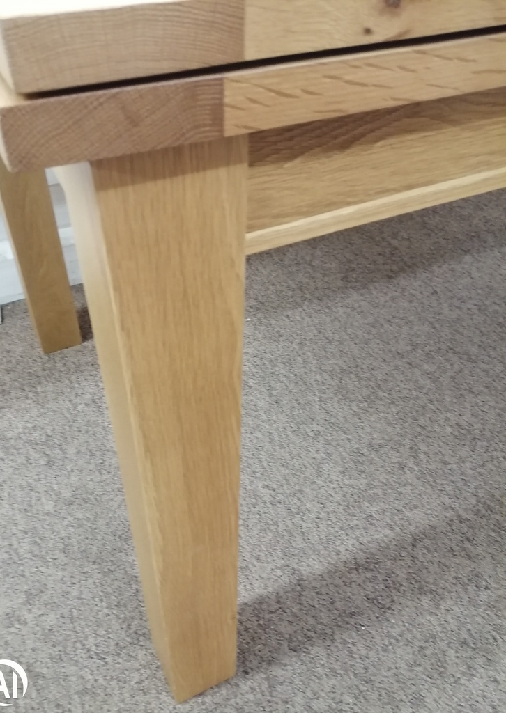 QUALITY LARGE OAK EXTENDING DINING TABLE