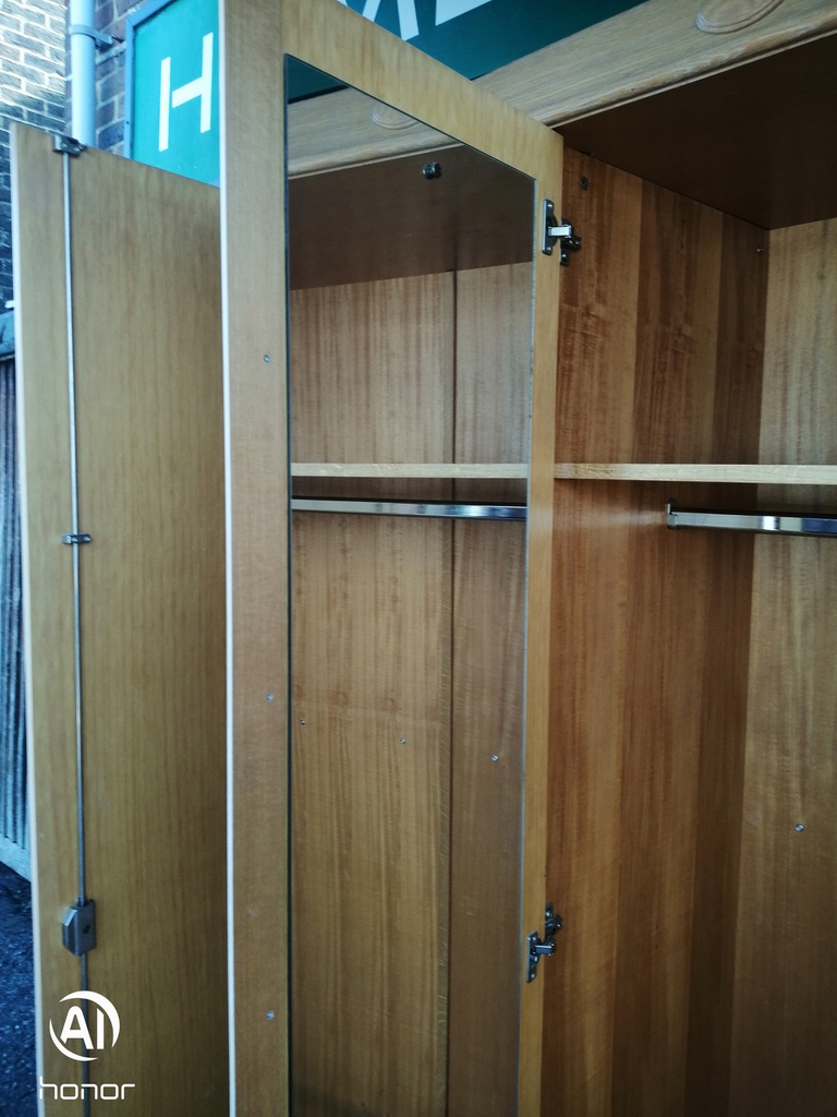 LOVELY  TRIPLE LIME WASH STAG WARDROBE