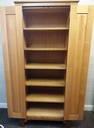 TOP QUALITY SOLID OAK CUPBOARD
