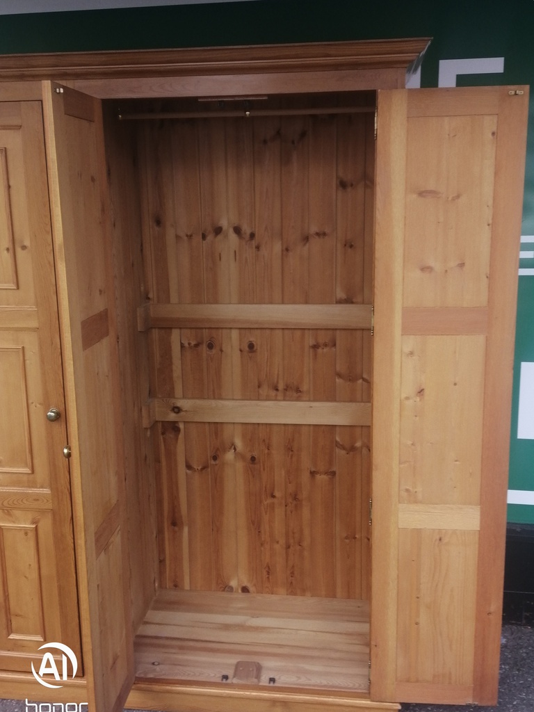 Quality triple solid pine wardrobe