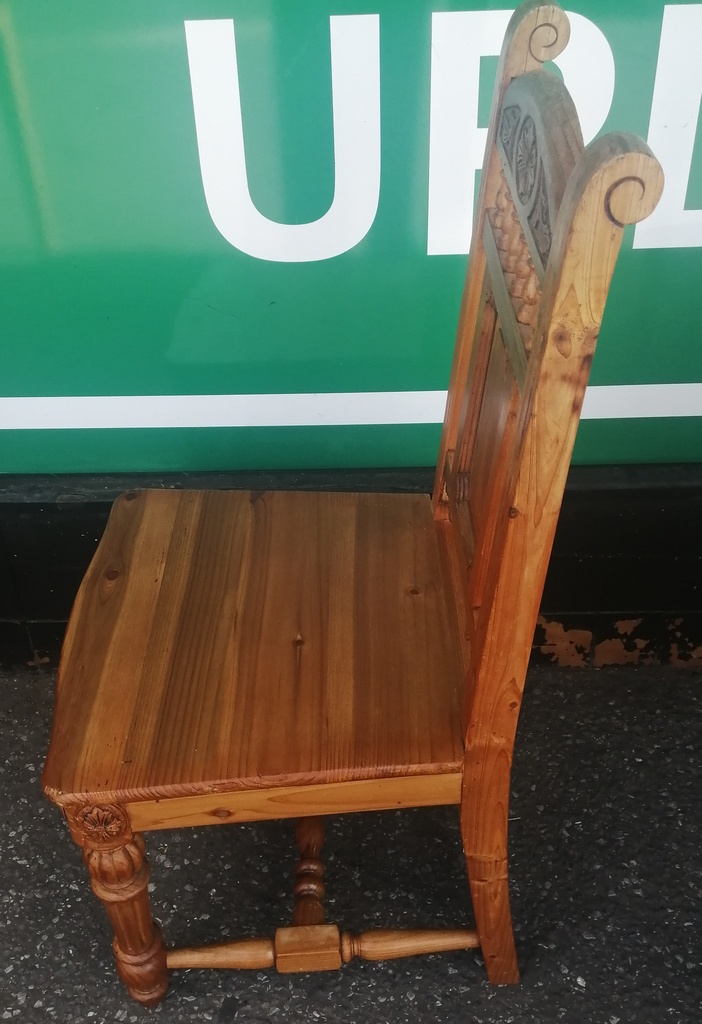 SET OF 6 RUSTIC PINE DINING CHAIRS