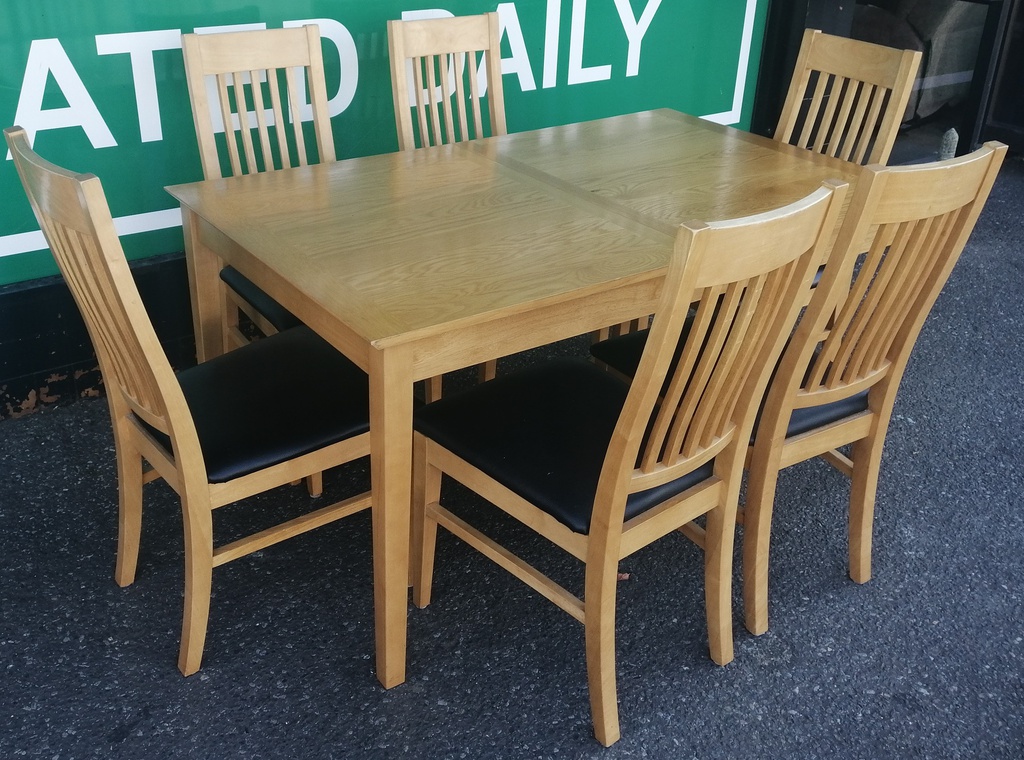 MODERN EXTENDING DINING TABLE