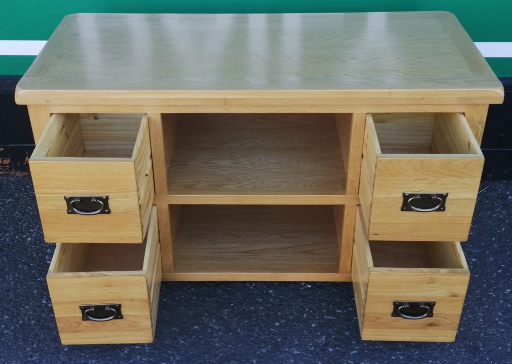 QUALITY OAK TV BENCH