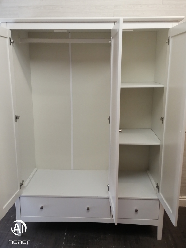 White Triple Wardrobe with Drawers