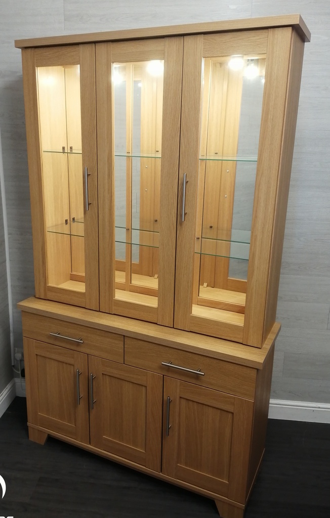 Lovely oak style display unit