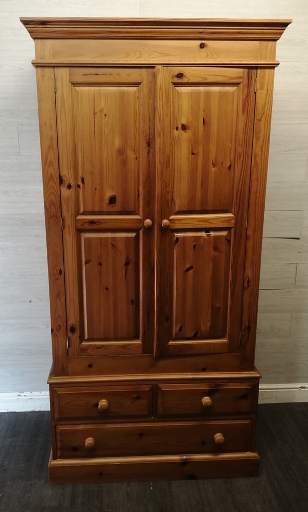 Solid pine double wardrobe with drawers