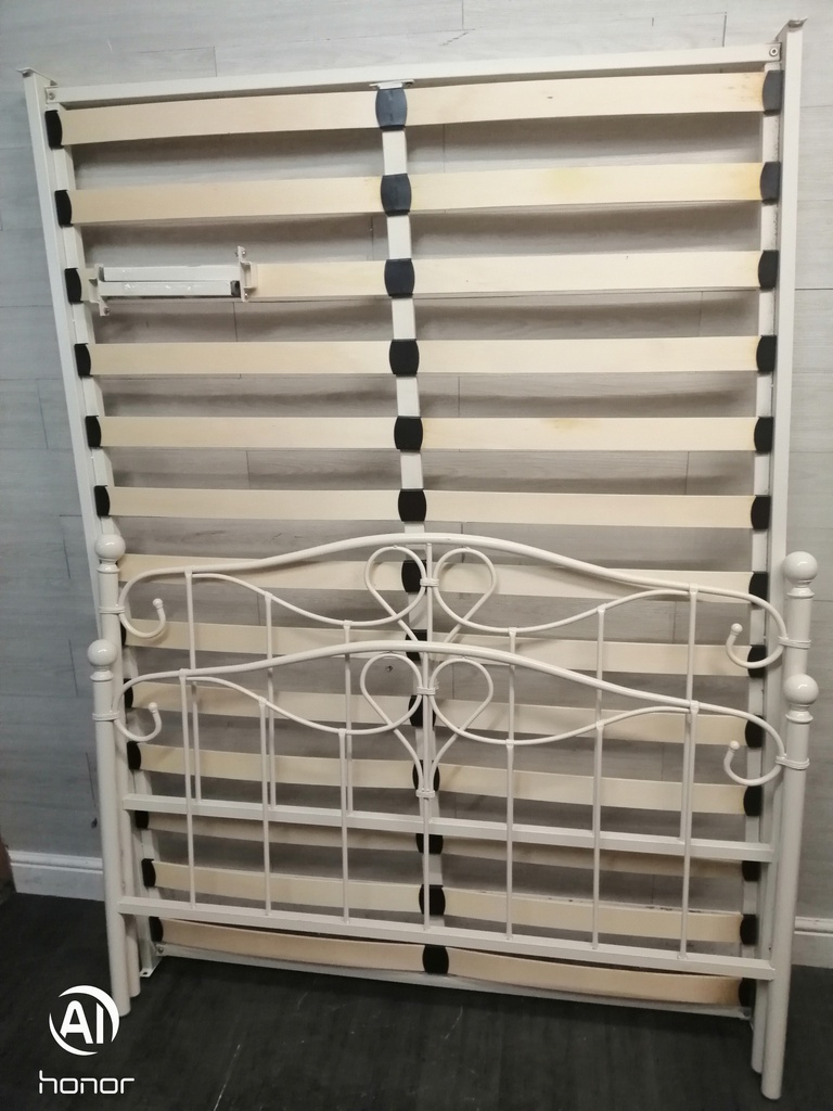 4ft 6" DOUBLE METAL CREAM BED FRAME