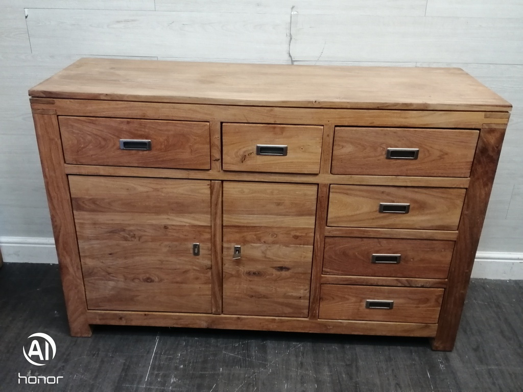 LOVELY RUSTIC WOOD SIDEBOARD / CHEST