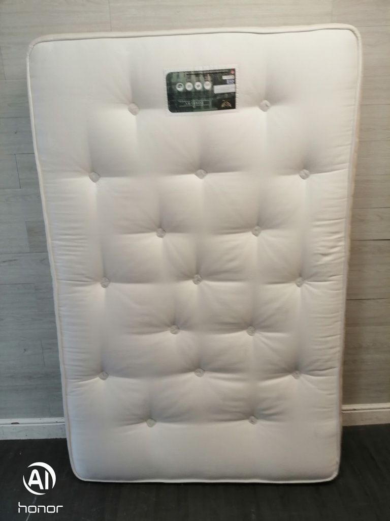4ft  DREAMLAND BEDS LUXURY MATTRESS