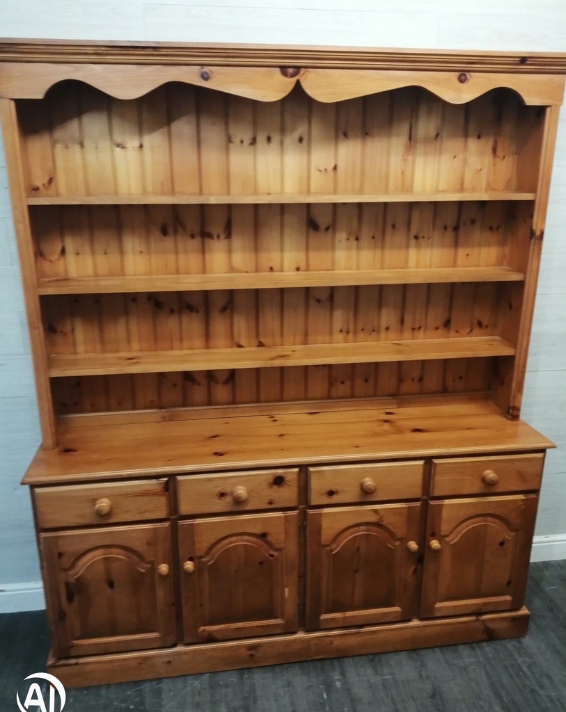 Quality solid pine large dresser unit