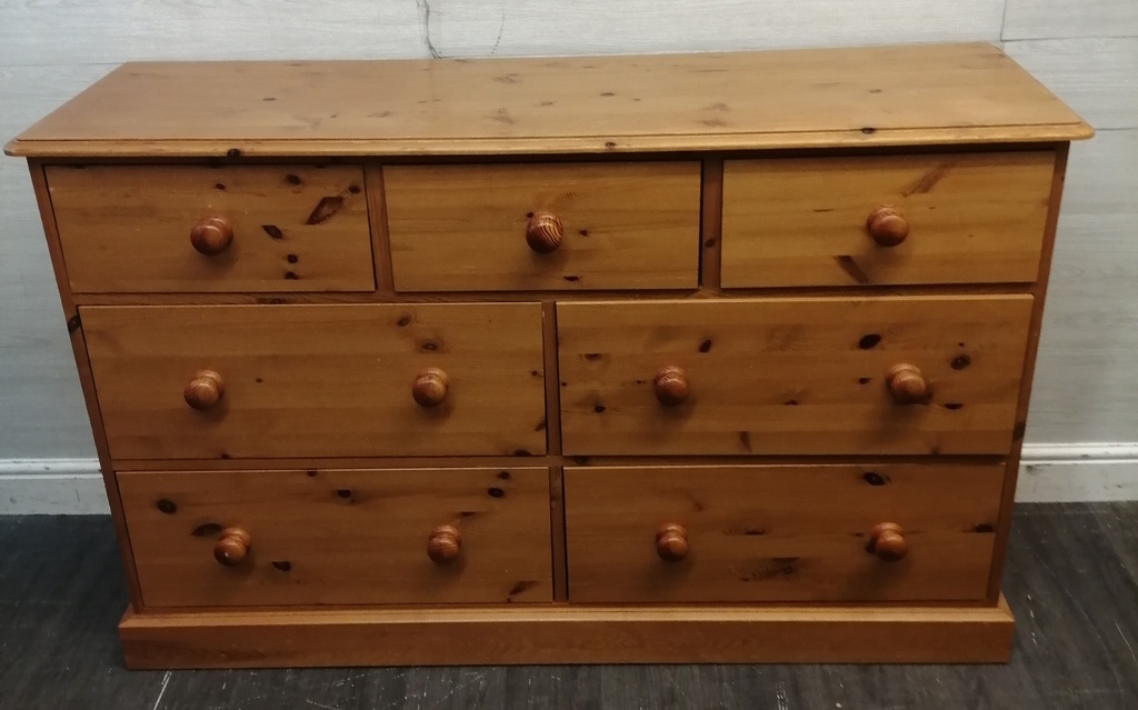 Quality Solid Pine Large Seven Drawer Merchant Style Chest
