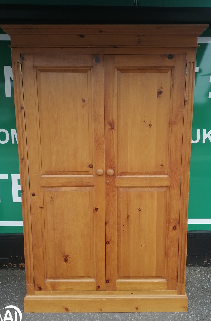 QUALITY SOLID PINE WARDROBE