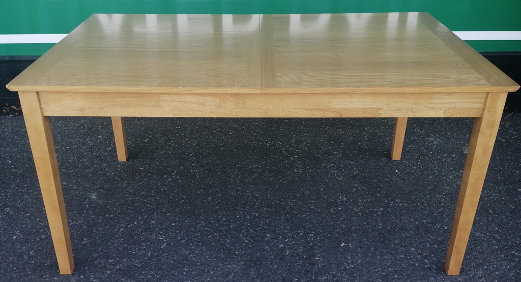 MODERN EXTENDING DINING TABLE