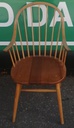 LOVELY WINDSOR STYLE CARVER CHAIR