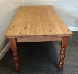[HF18698] 6FT SOILD PINE DINING TABLE