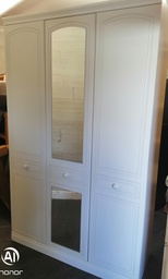 [HF18795] Triple White Wardrobe With Mirror